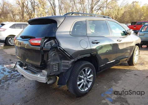 2018 Jeep Cherokee Latitude Tech Connect 4X4 from USA, damaged, VIN 1C4PJMCX2JD607247